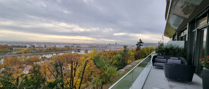 Elysium lakópark kilátás